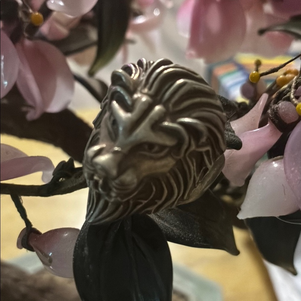 Antique Silver lion ring